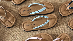 Women's Flip-Flops